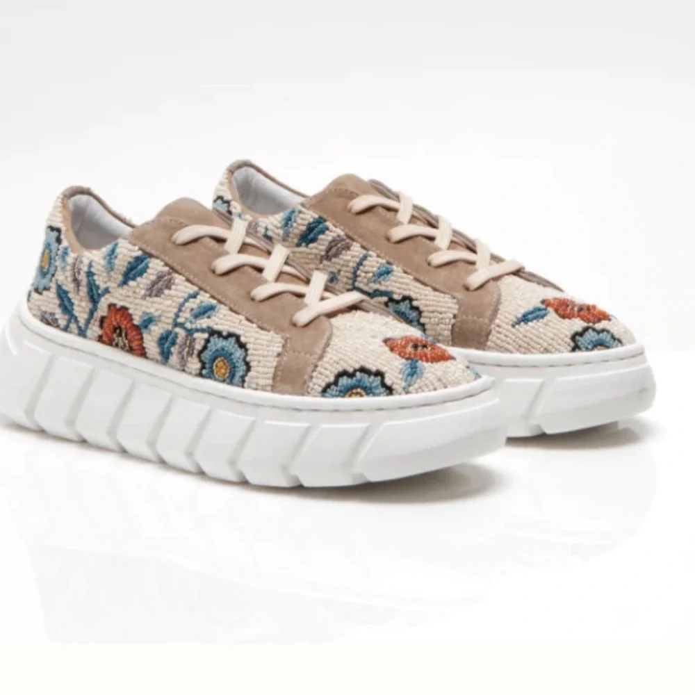 FREE PEOPLE | VIEW FROM THE TOP - SAND fully beaded sneakers - Picture 1 of 14